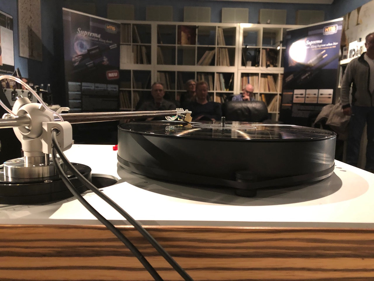 Dr. Feickert Analogue & Claus Bücher